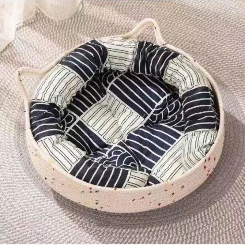 Cozy Cat Bed Three-In-One with U-Shaped Cushion & Scratch-Resistant Pad Hand-Woven Design Detachable Washable All-Season
